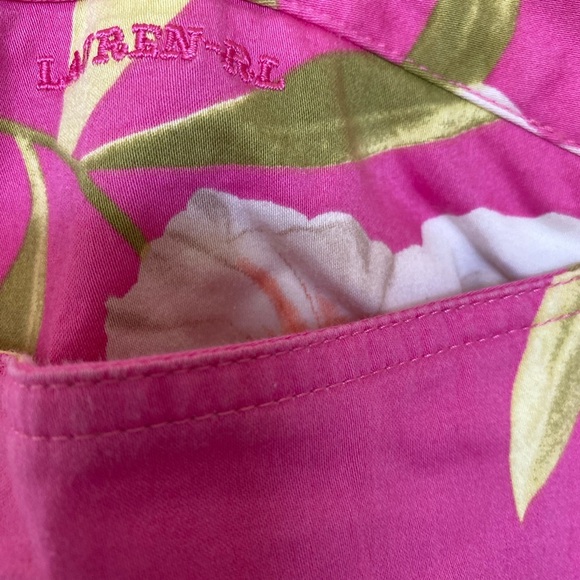 Ralph Lauren Vibrant Pink Floral Capris with Tropical Print - Picture 5 of 6